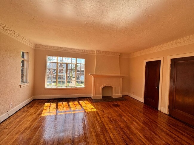 Photo - 17606 Roselawn St
