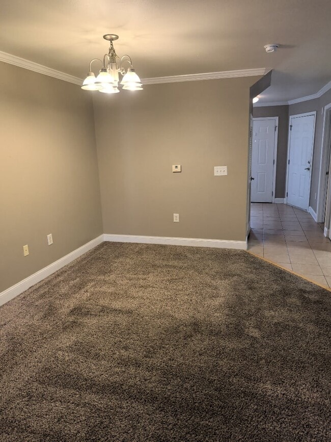 717 Majestic Dr