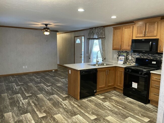 Photo - 638 Birchwood Dr