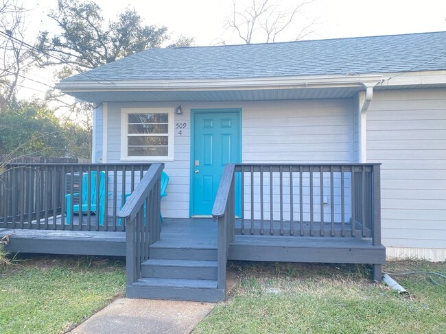 Photo - Palomar Dr Unit 4