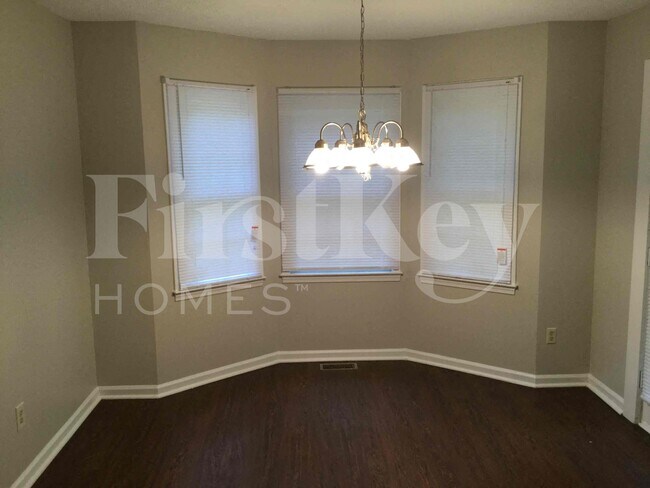 Photo - 1775 Independence Dr