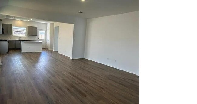 Photo - 607 Waterway Ave