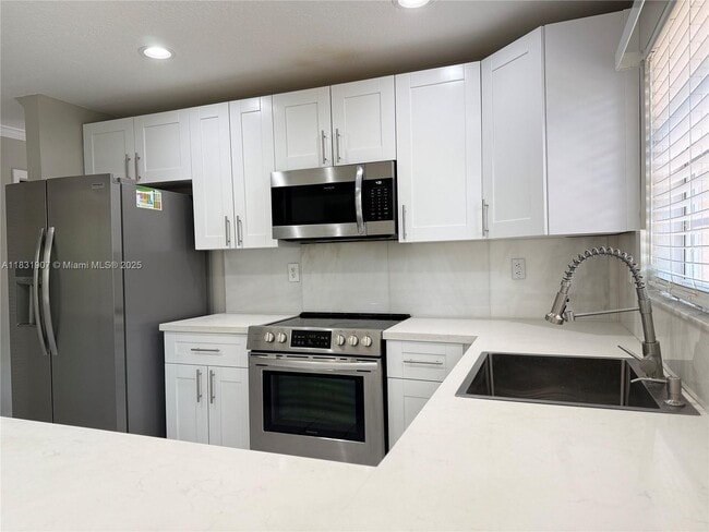 Building Photo - 11224 SW 59th Pl Rental
