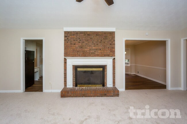 Photo - 507 Ironwood Ct SE
