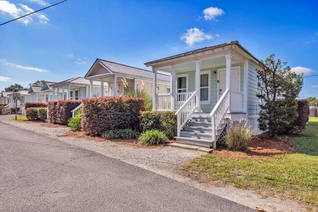 Photo - 171 Paradise Ave