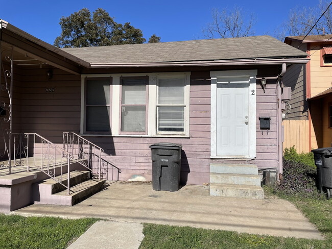 Building Photo - Little Pink House!! Little Pink House!! (1 bed/1bath) Unit 2