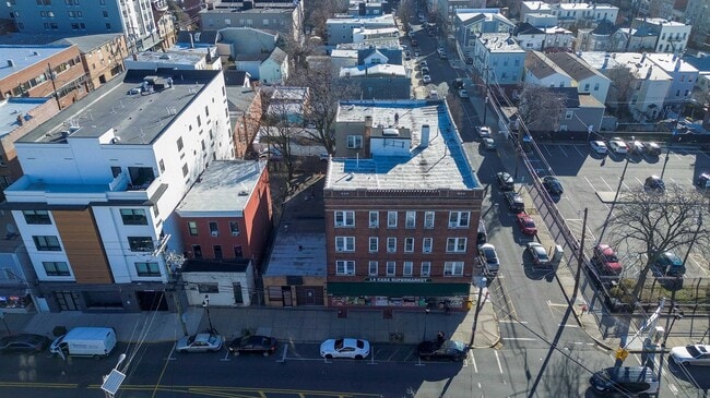 Photo - 6700 Park Ave Unidad 13