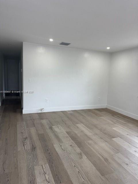 Building Photo - 108 E 8th St Unit 108 Rental
