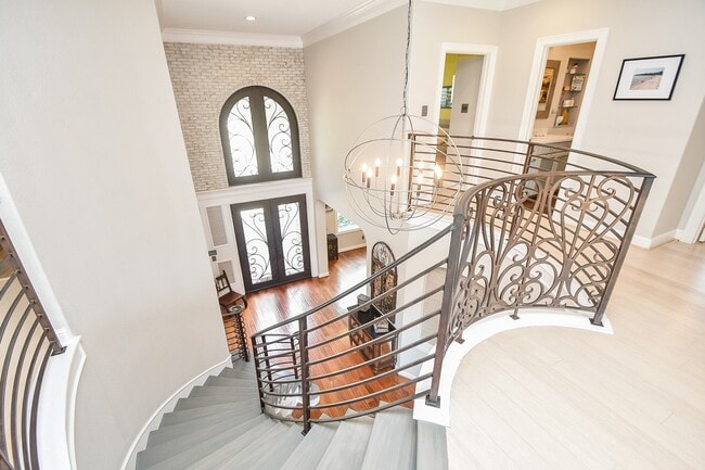 Photo - 7106 Habersham Ave
