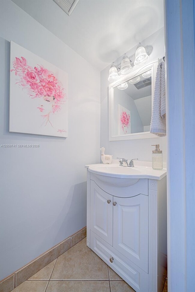 Photo - 5555 Ludlam Rd