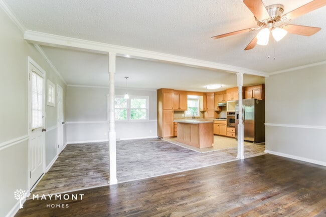 Photo - 2518 Fairgreen Dr