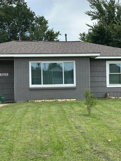 Photo - 3225 Kowis St