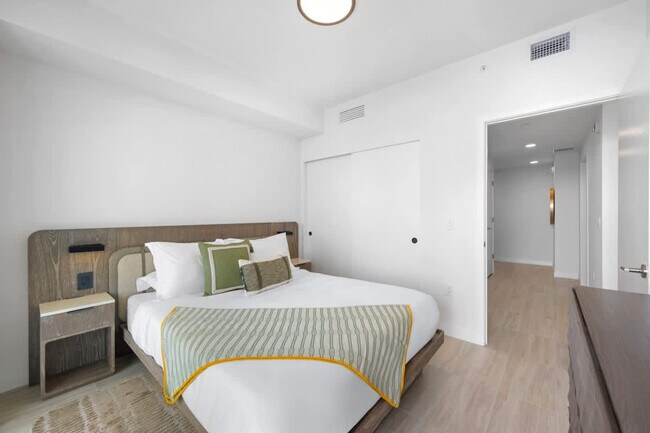 Photo - 580 72nd St Unidad ID1289695P