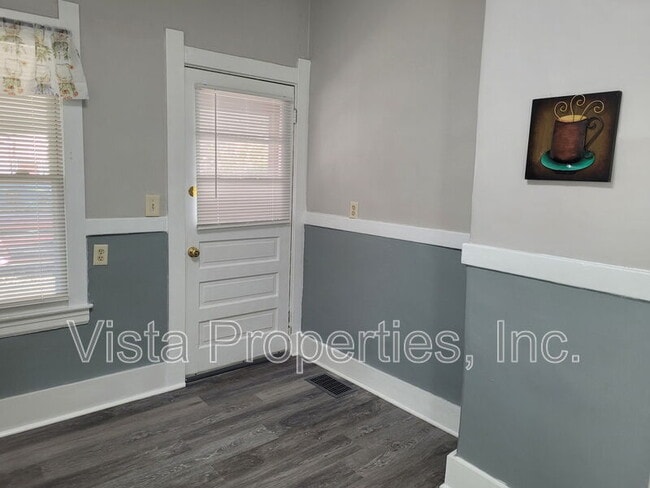 Photo - 112 Boston Ct