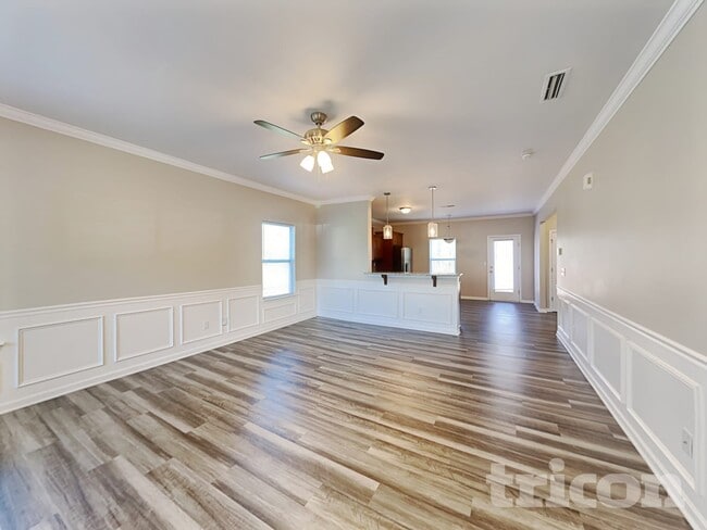 Photo - 704 Rocky Grove Glen