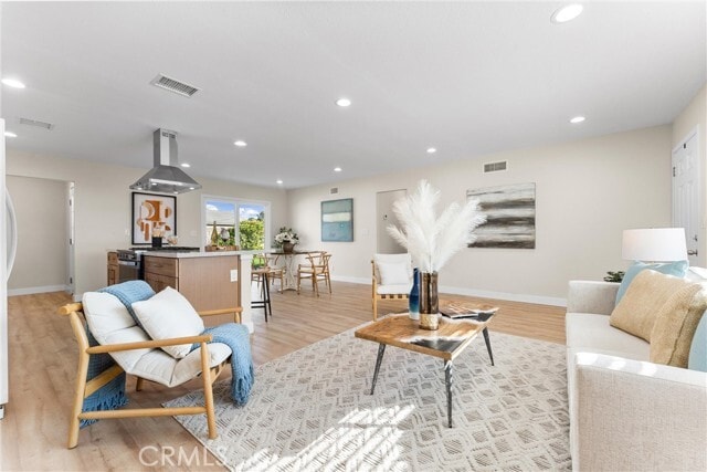 Photo - 15542 Mayflower Ln