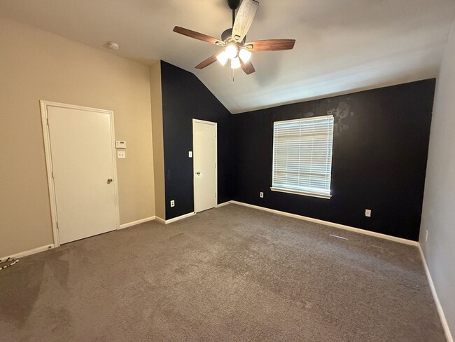 Photo - 2746 Georgina Falls Dr