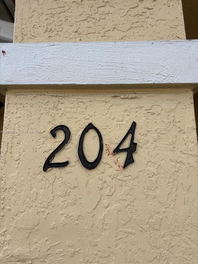 Photo - 204 Belmont Ln Unit 204