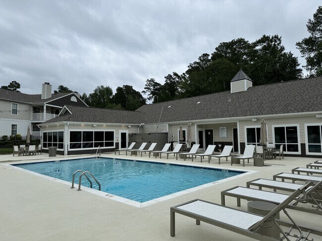 Laurelwood Apartment Homes