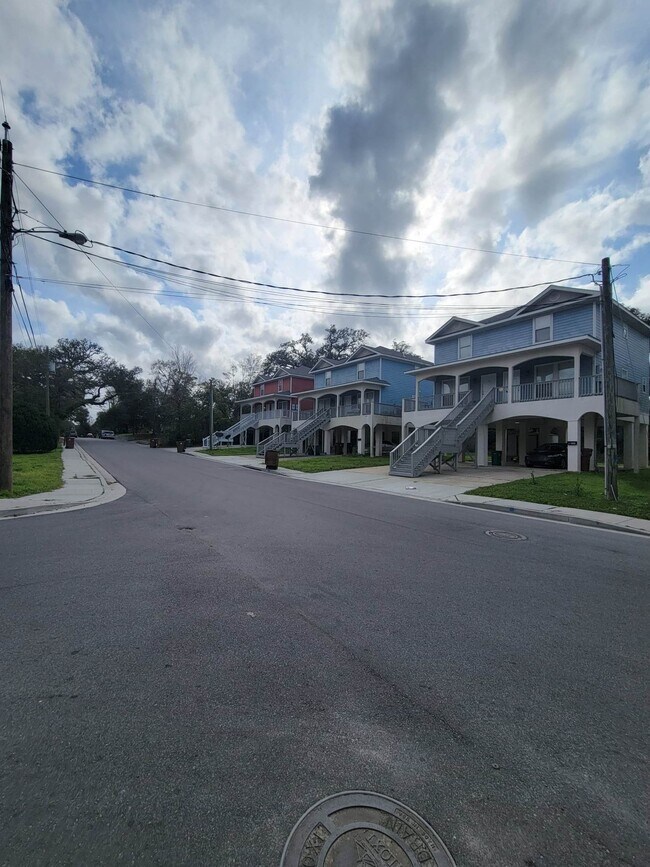 253 Benachi Ave Townhome Townhome Rental in Biloxi MS