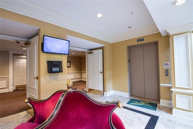 Photo - 3275 Lenox Rd NE Unit 207