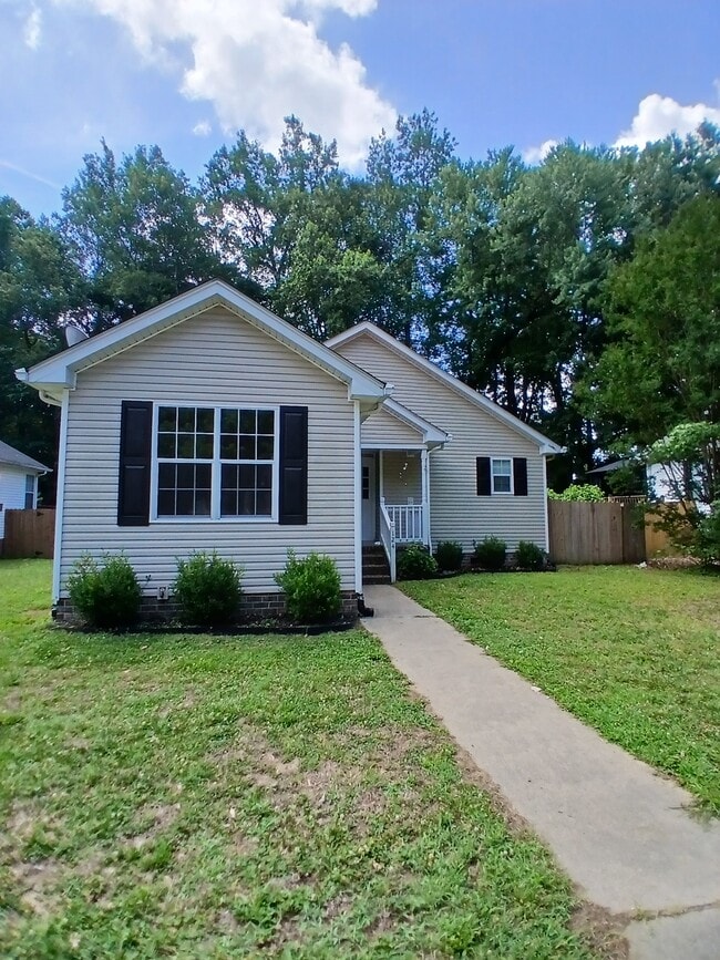 Building Photo - 124 Mallard Dr