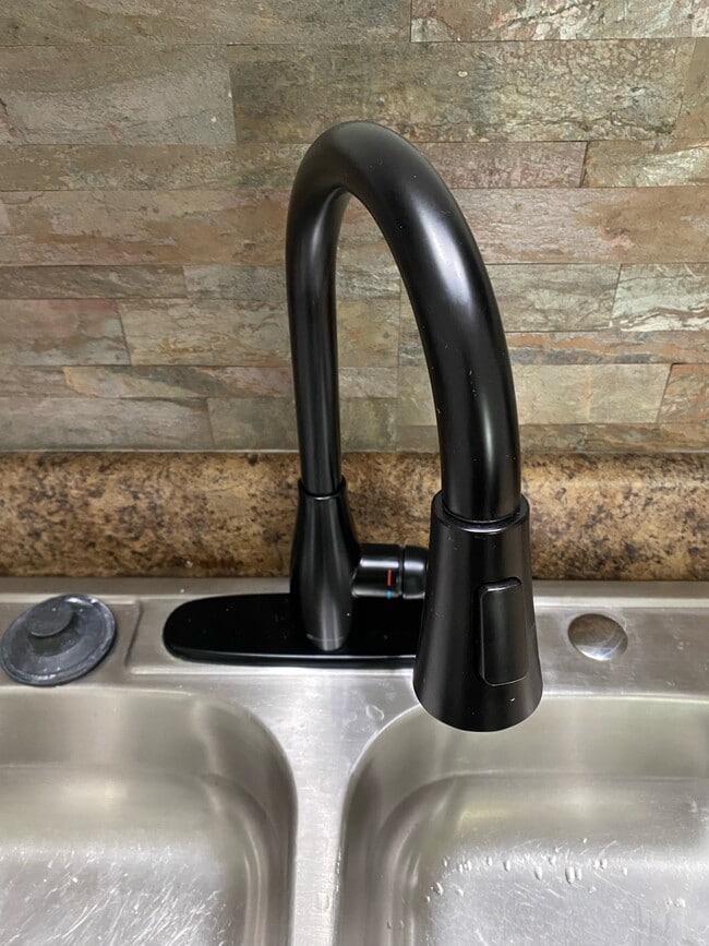 Photo - New London Apartments