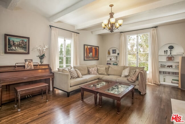 Photo - 1332 Comstock Ave