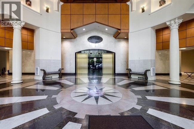 Photo - 1189 Howe St Unit 811