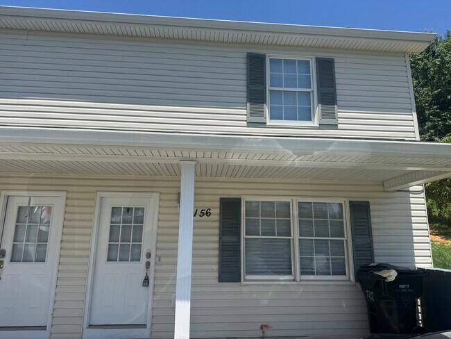 156 Berrywood Ln