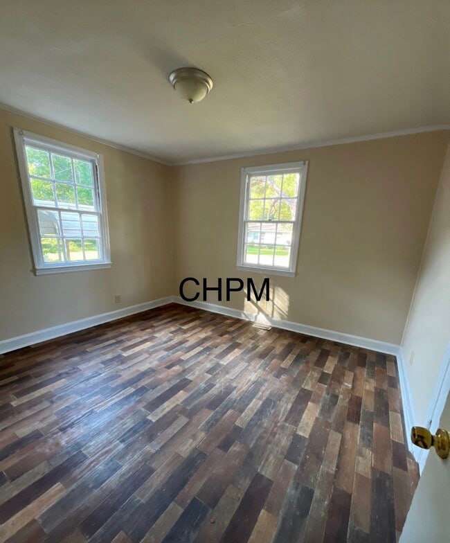 Photo - 414 W Baptist St