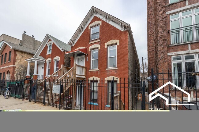 Photo - 1622 W Beach Ave Unit br