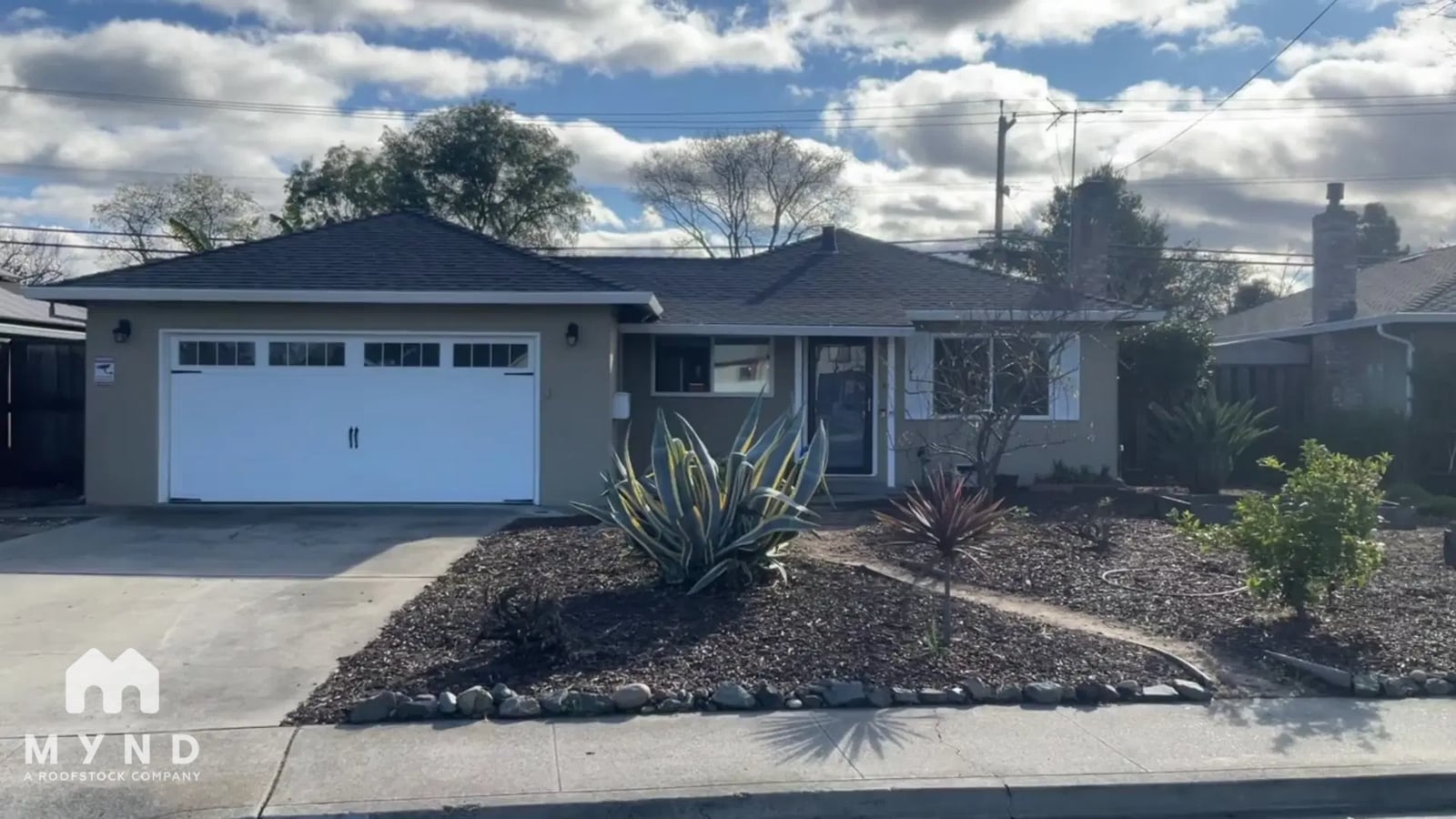 Photo - 220 Friar Way