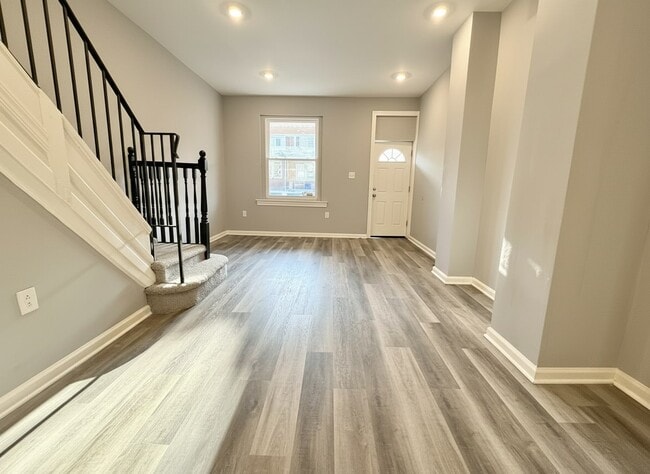 Photo - 7019 Saybrook Ave