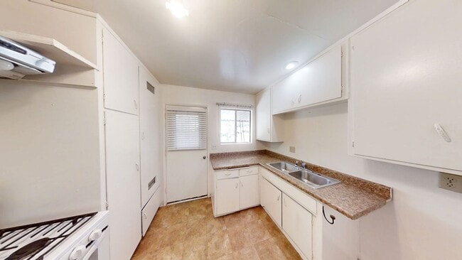 Photo - 12193-97 11th St Unidad 12195