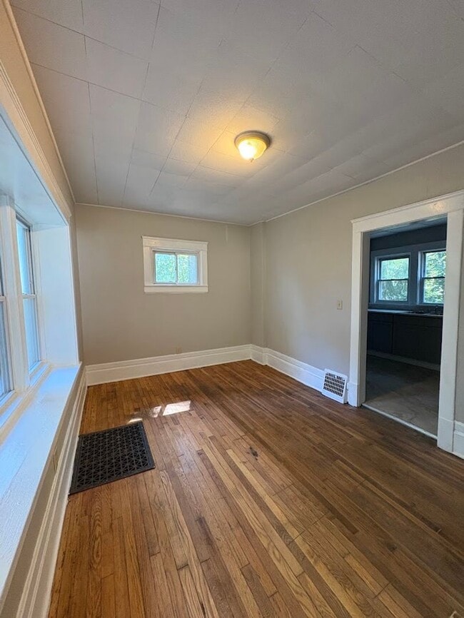 Photo - Four bedroom one bathroom home for rent