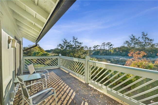 Building Photo - 100 Blair Rd Unit F5 Rental