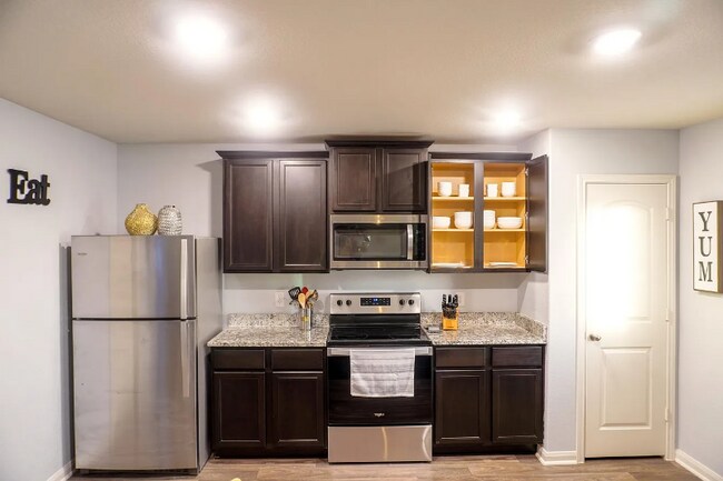 Photo - 11922 Lake Park