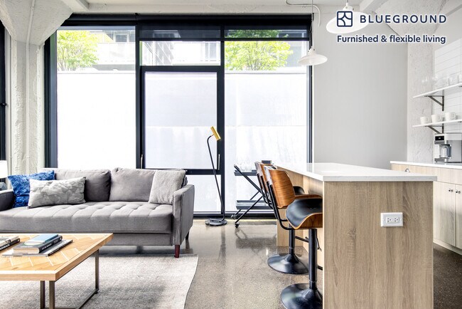 Photo - 676 N La Salle Dr Unidad FL3-ID321