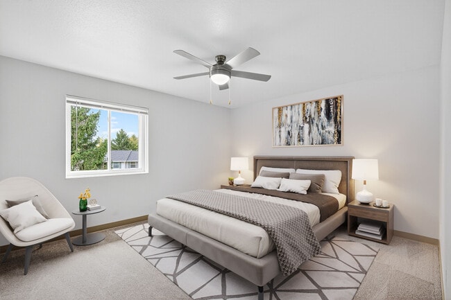 Photo - Whispering Pines Apartments