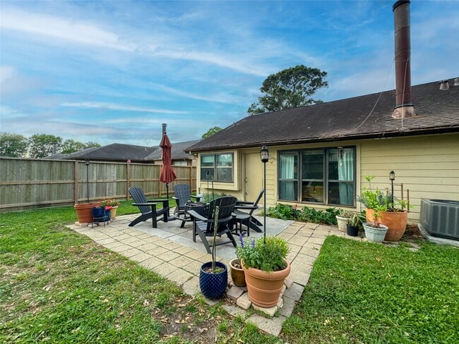 Photo - 2909 Laurelridge Dr