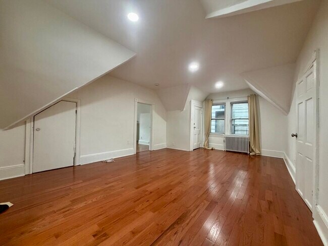 14 E 42nd St Unit 3