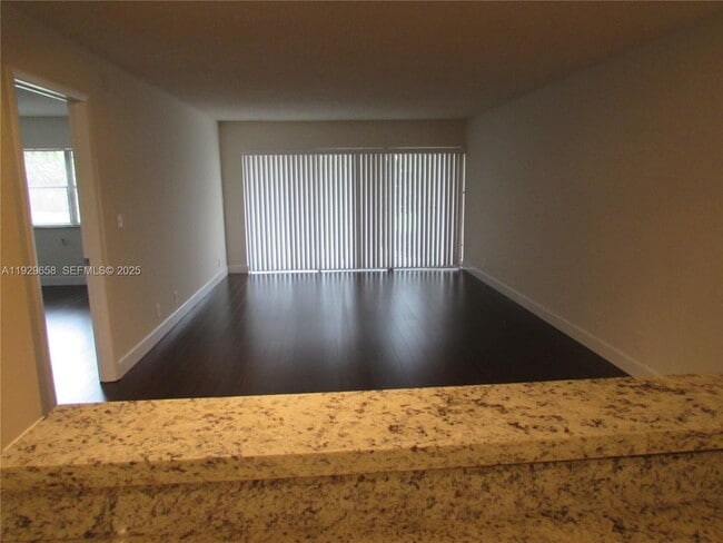 Photo - 200 Lakeview Dr Unidad 108