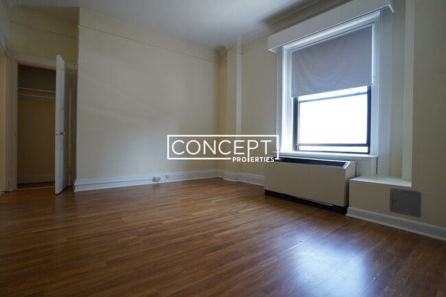Building Photo - 62 Boylston St Unit 925