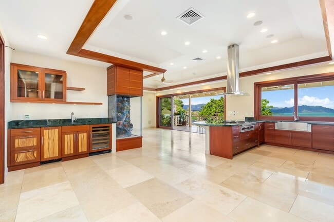 Photo - 44-113-113 Bayview Haven Pl