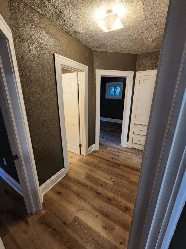 Photo - 3658 E 143rd St Unidad 1