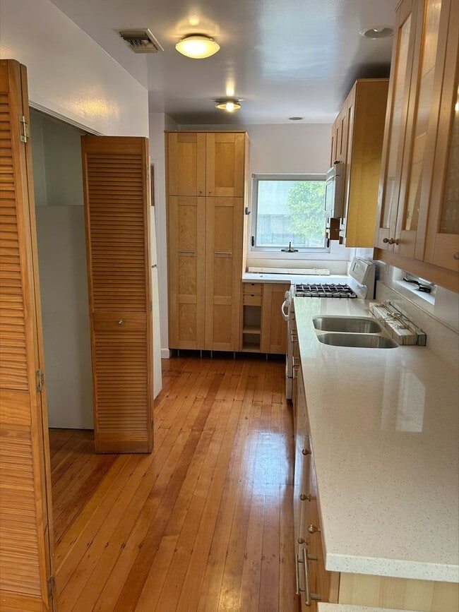 Photo - 2351-2353 OCEAN AVE. Unit 2351