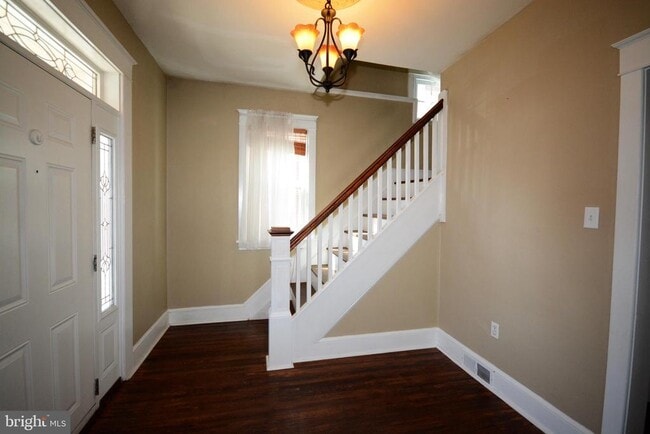 Building Photo - 623 Guilford Ave