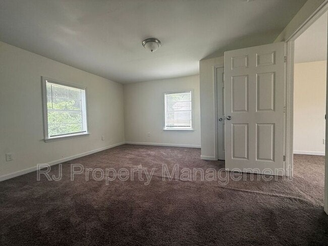Photo - 3742 Berry Ln