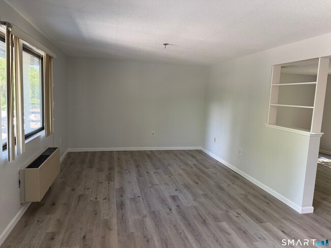 17 Farmington Ave Unit 10